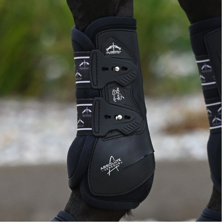 Dressuur beenbeschermers Front Absolute Front Elastic Zwart in de groep Paardenuitrusting / Beenbeschermers & Bandages / Beenbeschermers & Dressuurbeschermers bij Equinest (21020190Sv_r)