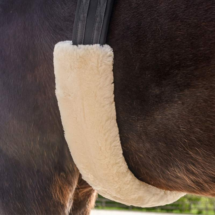 Singelhoes Lambskin Natuur in de groep Paardenuitrusting / Singels / Singelstangentunnels bij Equinest (21443002NAT)