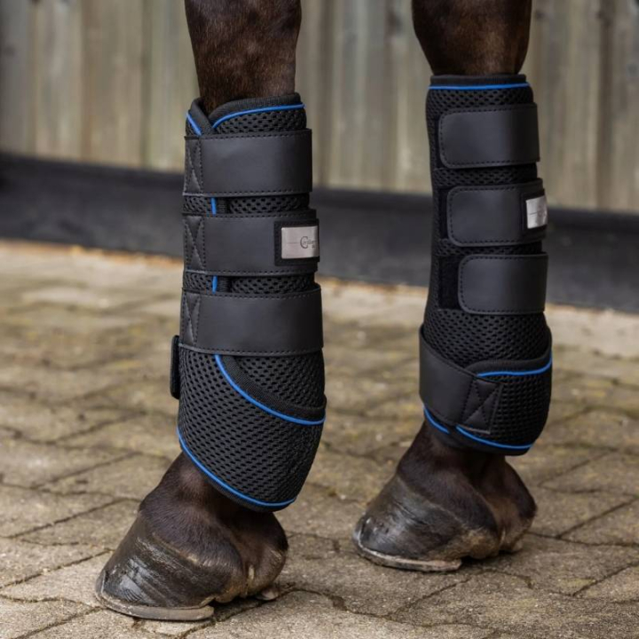 Koelbandage CovallieroCool Zwart in de groep Paardenuitrusting / Beenbeschermers & Bandages / Koelbeschermers bij Equinest (3232342BA_r)
