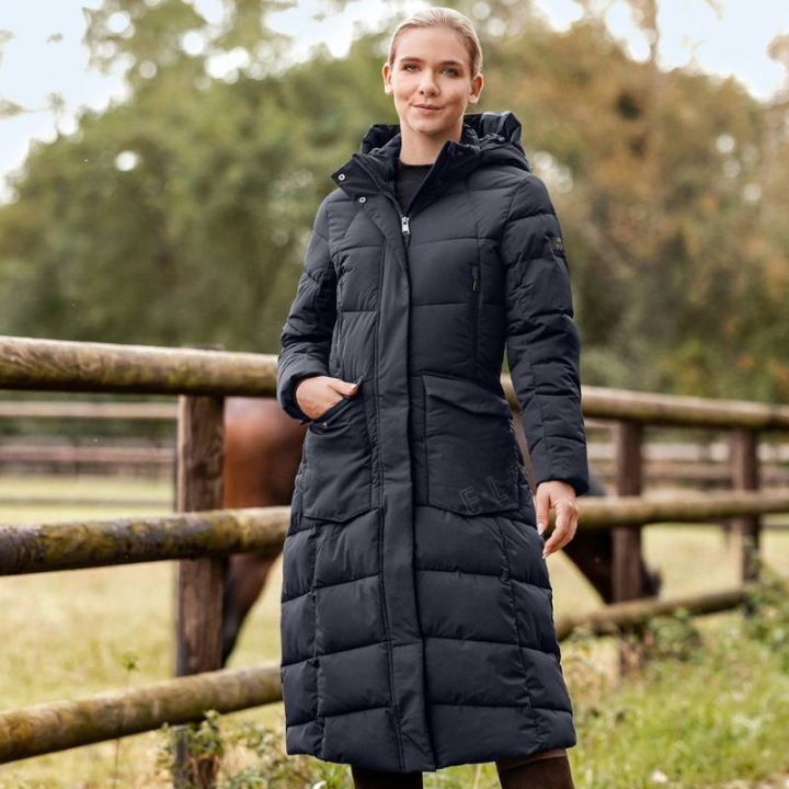 Lange Rijjas Saphira Advanced Marineblauw in de groep Rijkleding / Jassen / Lange rijjassen bij Equinest (3262125LNA_r)