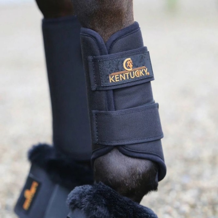 Beenbeschermers 3D Spacer Front Zwart in de groep Paardenuitrusting / Beenbeschermers & Bandages / Beenbeschermers & Dressuurbeschermers bij Equinest (4230601FBA_r)