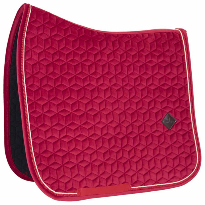 Dressuurzadeldekje Velvet Fuchsia in de groep Paardenuitrusting / Zadeldekjes / Dressuurzadeldekjes bij Equinest (4257916DRFU_r)