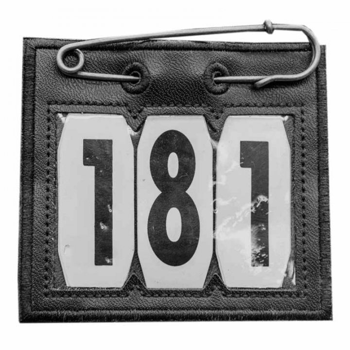 Nummerlabel PVC Safety Pin Zwart in de groep Paardenuitrusting / Accessoires / Startnummers bij Equinest (42682013BA)