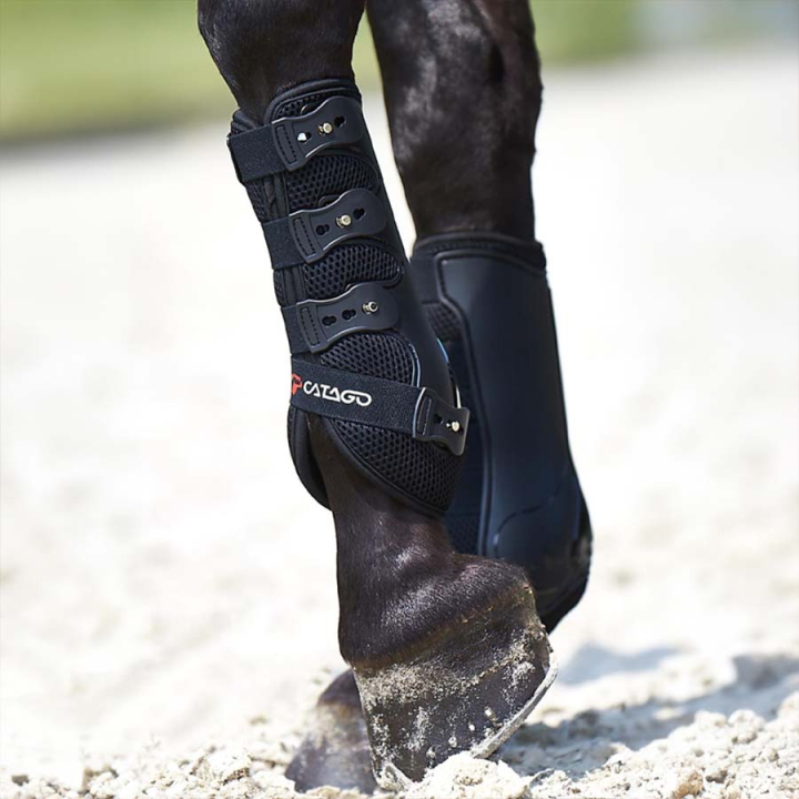 Peesbeschermers FIR-Tech Zwart in de groep Paardenuitrusting / Beenbeschermers & Bandages / Beenbeschermers & Dressuurbeschermers bij Equinest (50042001BA)