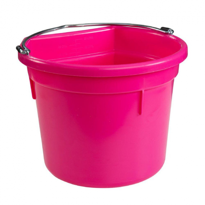 Emmer met platte achterkant Roze in de groep Stal & Weide / Staluitrusting / Emmers & Spannen bij Equinest (626011RS)