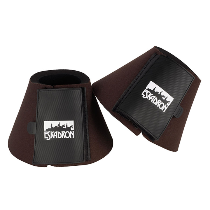 Neopreen Springschoenen Donkerbruin in de groep Paardenuitrusting / Beenbeschermers & Bandages / Springschoenen bij Equinest (6700012BR)