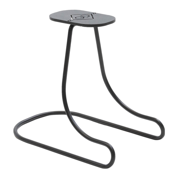 Helmhouder Steel Zwart in de groep Stal & Weide / Staluitrusting / Haken & Hangers bij Equinest (8216901BA)