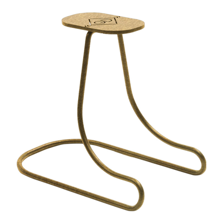 Helmhouder Steel Goud in de groep Stal & Weide / Staluitrusting / Haken & Hangers bij Equinest (8216941GD)