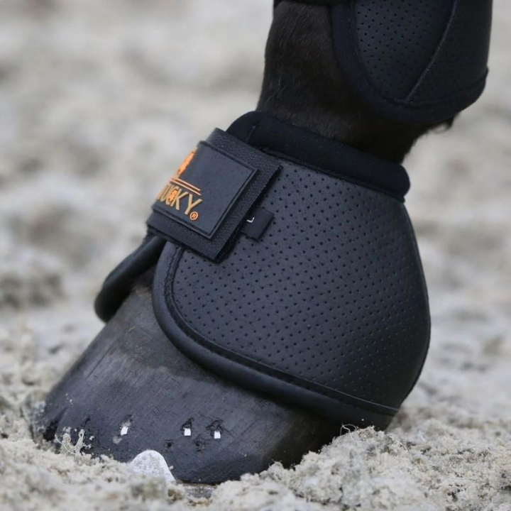 Springschoenen Air Tech Zwart in de groep Paardenuitrusting / Beenbeschermers & Bandages / Springschoenen bij Equinest (84194BA_r)