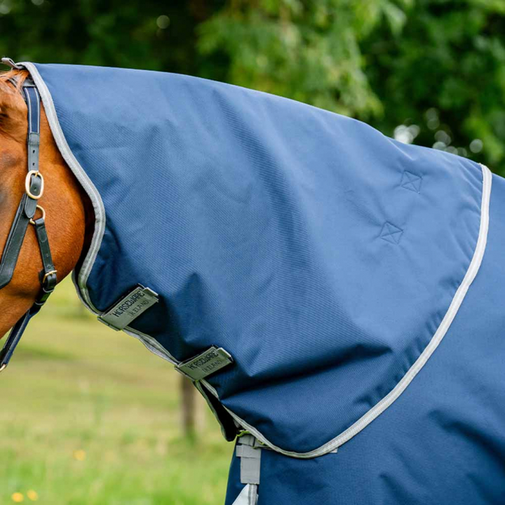 Kap Amigo Bravo 12 150g Marineblauw/Grijs in de groep Paardendekens / Halsstukken bij Equinest (AARN42NA)