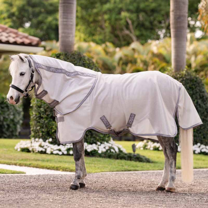 Vliegendeke Amigo Bug Rug Plus Pony Zilver/Grijs in de groep Vliegbescherming / Vliegendekens bij Equinest (AFRMGPIJISIGR_r)