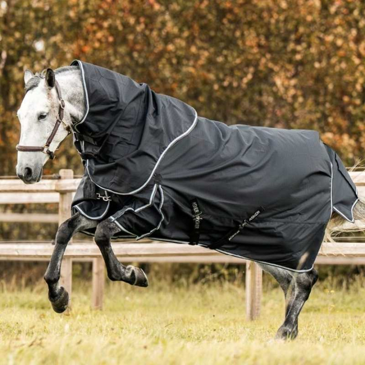 Regendeken met hals Turnout Plus 0g 1200D Zwart in de groep Paardendekens / Buitendekens / Regendekens bij Equinest (AS005601115BA_r)