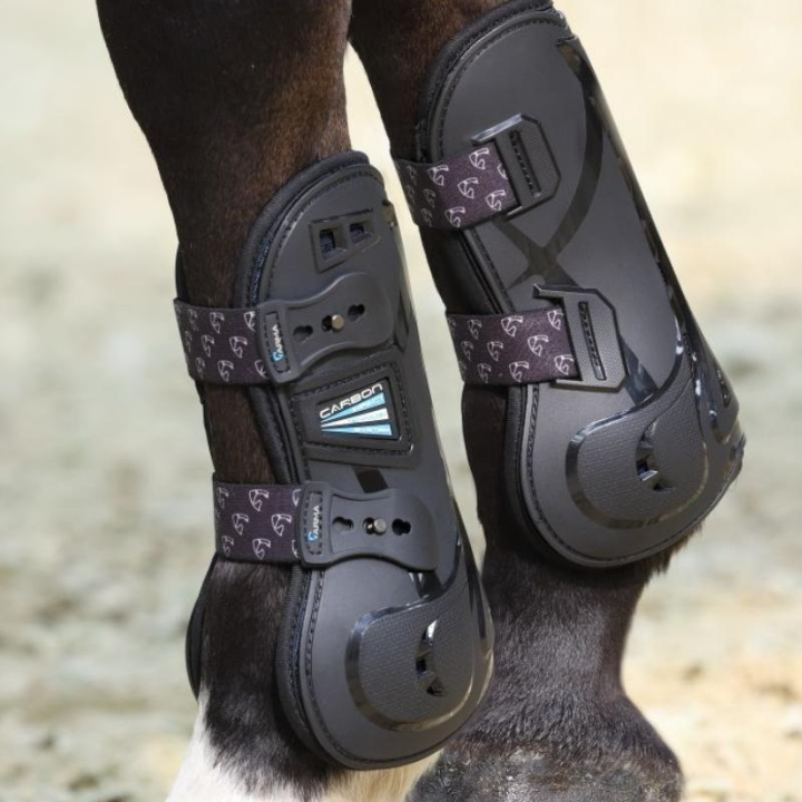 Carbon Peesbeschermers Voor Zwart in de groep Paardenuitrusting / Beenbeschermers & Bandages / Peesbeschermers bij Equinest (SH1925_r)