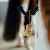 Hoefborstel met Hoefkrabber Rund Bruin Hoefborstel met Hoefkrabber Rund Bruin