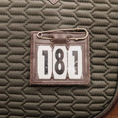 Nummerlabel PVC Safety Pin Bruin Nummerlabel PVC Safety Pin Bruin