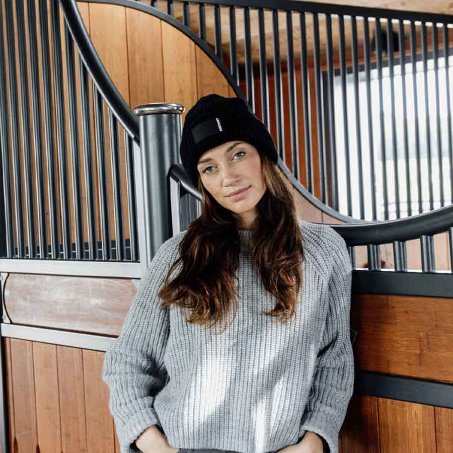 Muts Beanie Rubber Logo Zwart
