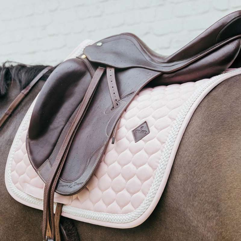Dressuurzadeldekje Plaited Cord Bleekroze