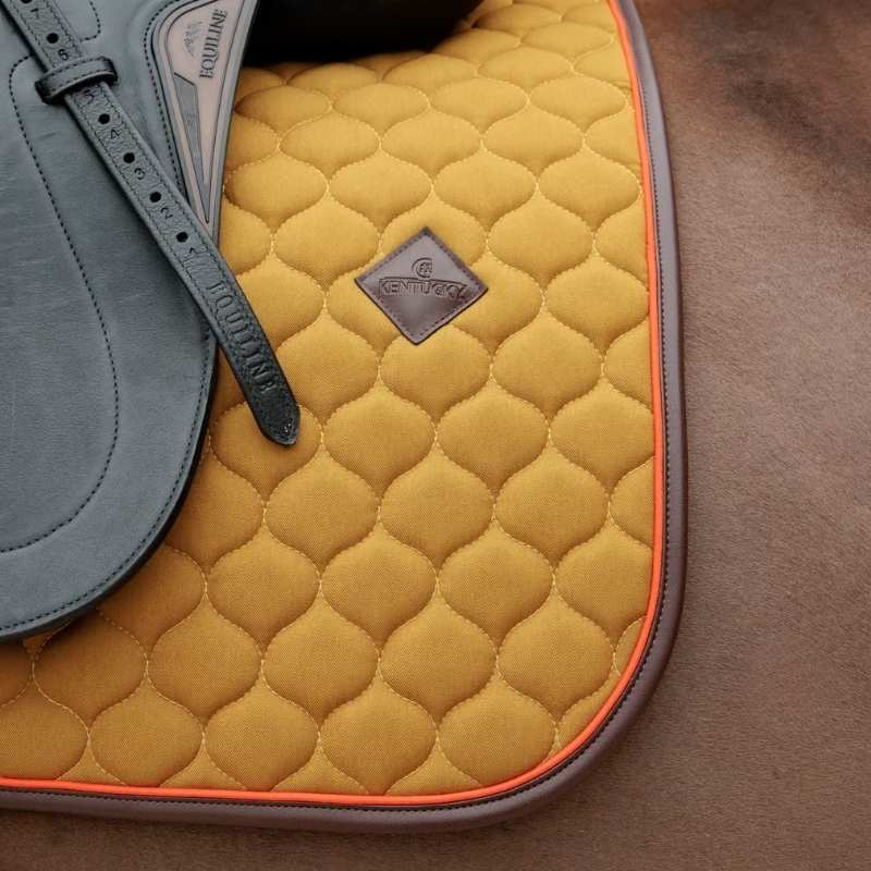 Dressuurzadeldekje Onion Quilt Leather Khaki