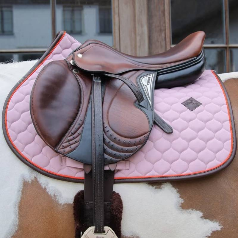 Zadeldekje Onion Quilt Leather Lavender
