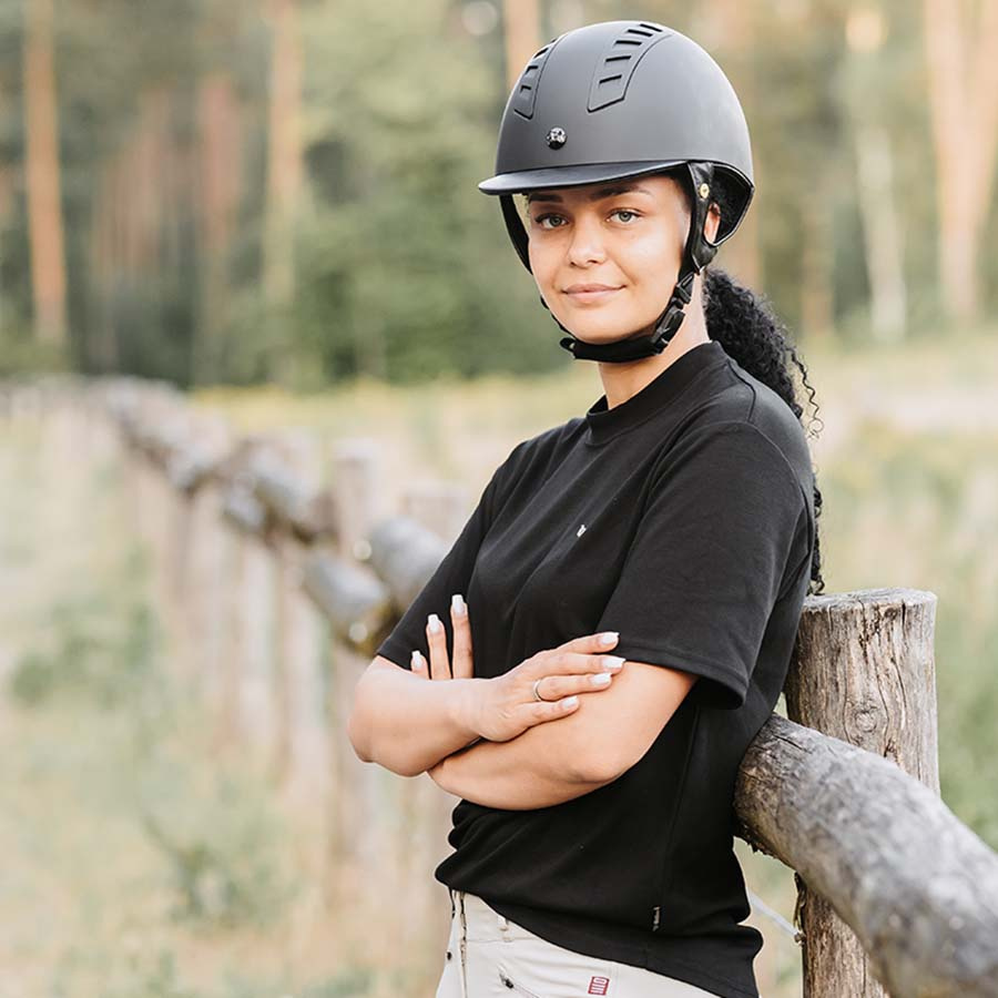 Paardrijcap MIPS Neoz Smooth Top Zwart