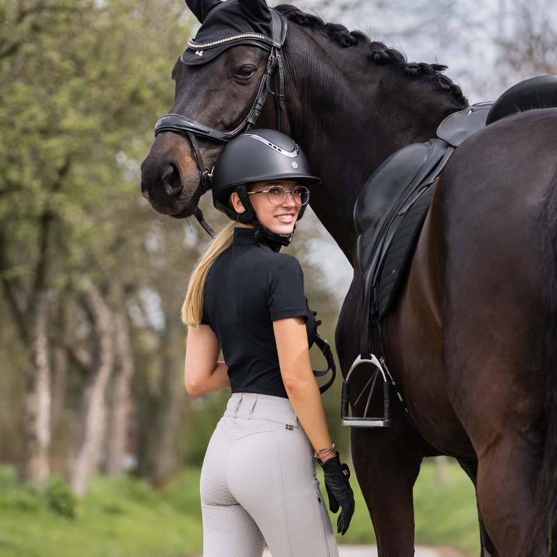 Paardrijcap EQ3 Pardus met Schroef Smooth Top Zwart