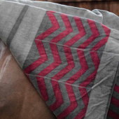 Fleece Deken Heavy Square Fishbone Bordeaux Fleece Deken Heavy Square Fishbone Bordeaux
