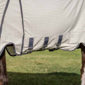 Zomerdeken Rambo Optimo Supreme Summer Plus Wit/Marineblauw/Grijs Zomerdeken Rambo Optimo Supreme Summer Plus Wit/Marineblauw/Grijs