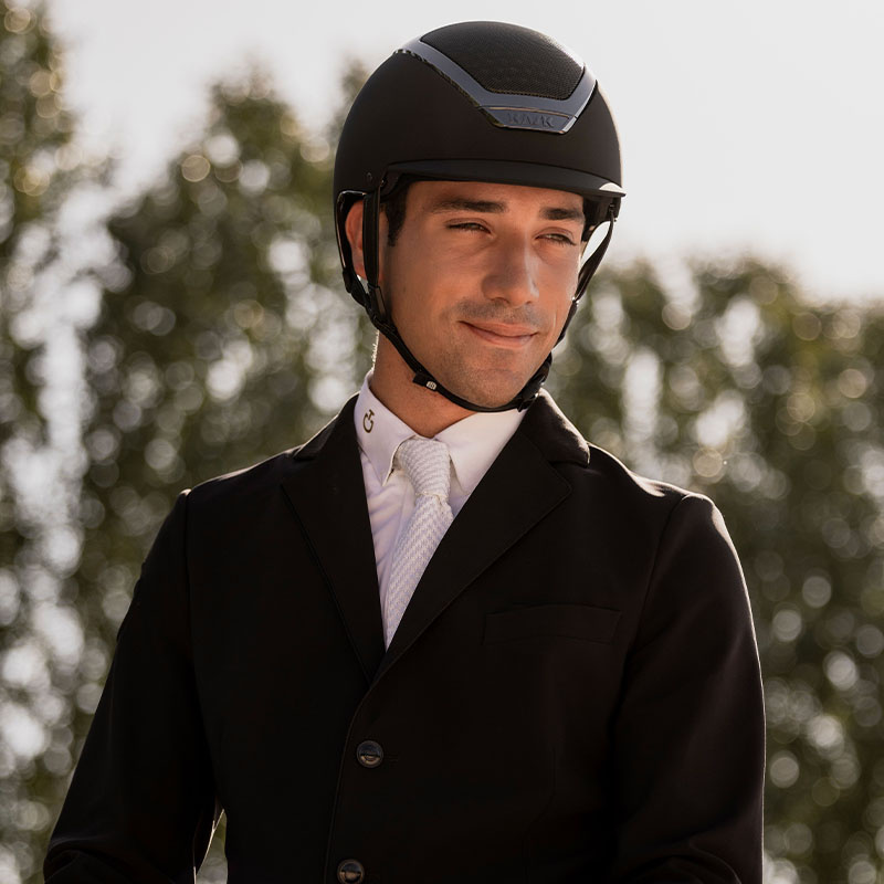 Paardrijcap Dogma Chrome Zwart