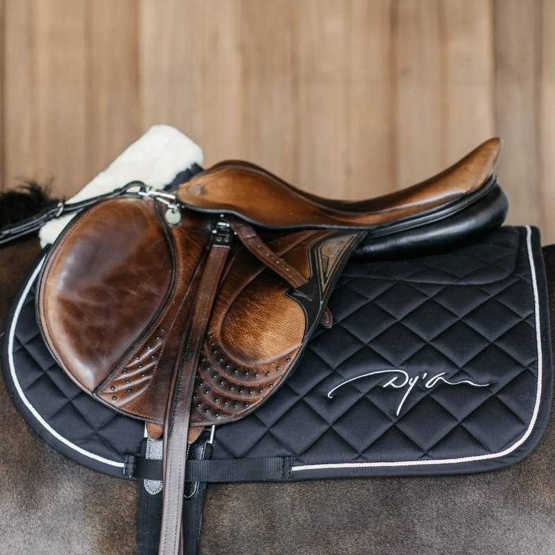 Zadeldekje Skin Friendly Vegan Sheepskin Zwart