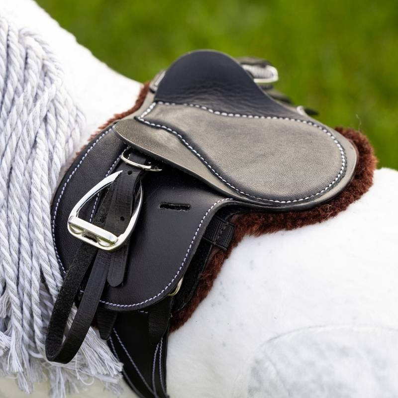 Hunter zadeldek Toy Pony Showing Numnah Bruin